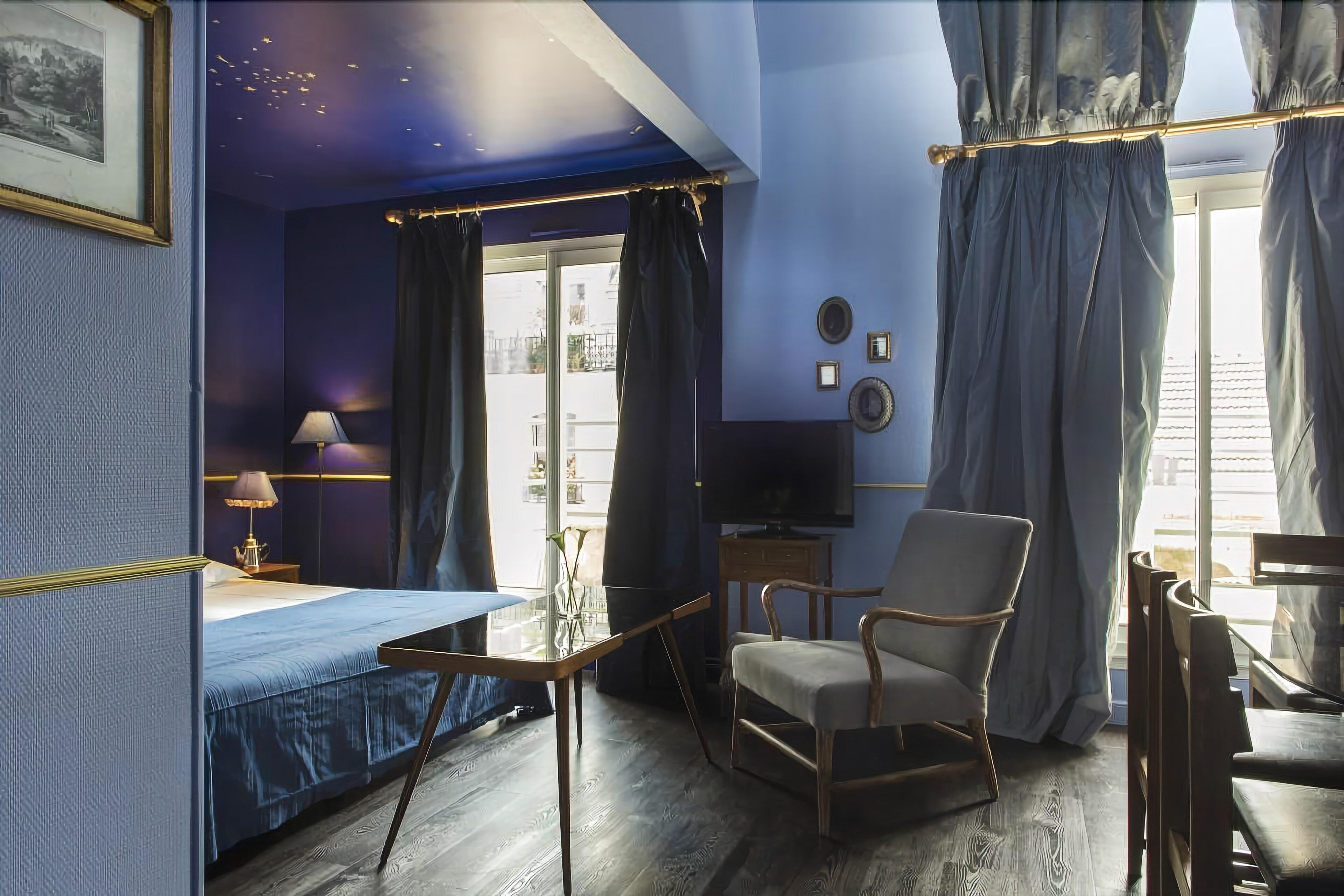 Pepper & Paper Aparthotel 4*